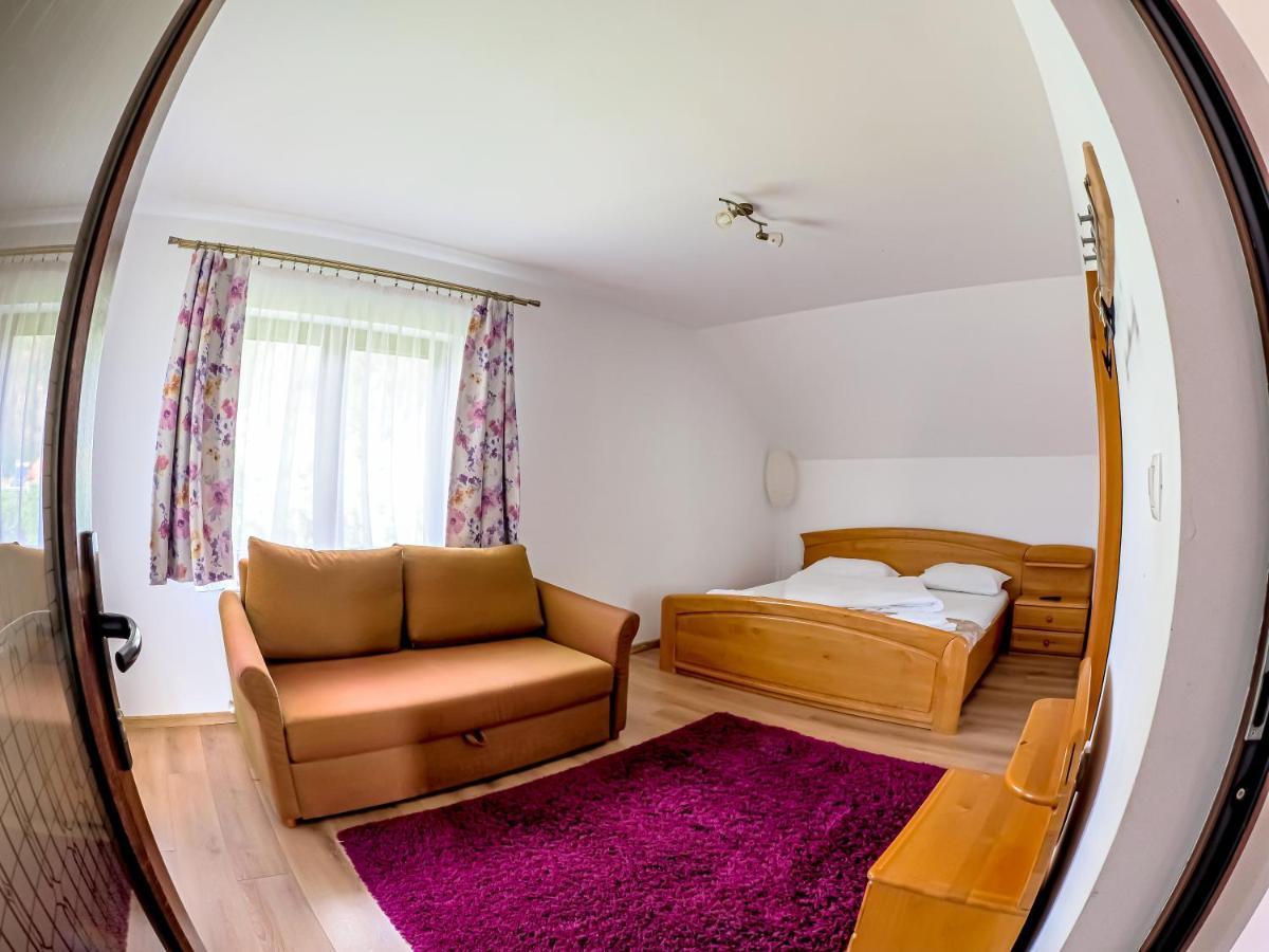 הוילה Pojorîta Casa Iulia מראה חיצוני תמונה
